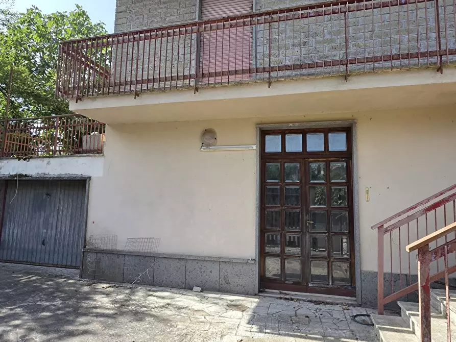 Immagine 32 di Palazzo in vendita  in Via Giovanni Pascoli 18 a Morlupo