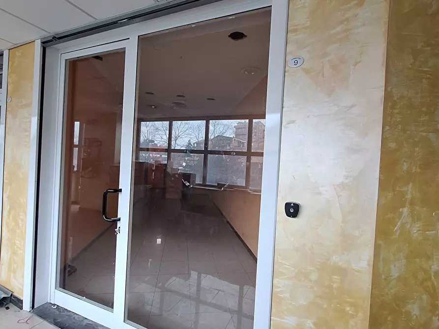 Immagine 2 di Locale commerciale in affitto  in Via San Michele 22 a Morlupo