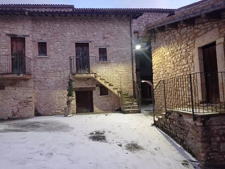 Immagine 22 di Quadrilocale in vendita  in Via Folignate 1 a Visso