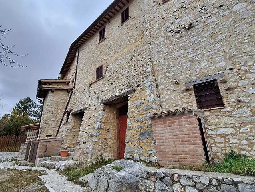 Immagine 23 di Rustico / casale in vendita  in via di Agliano 1 a Campello Sul Clitunno