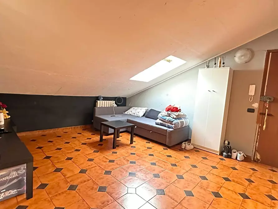 Immagine 11 di Mansarda in vendita  in Via Della Repubblica 15 a Ciriè