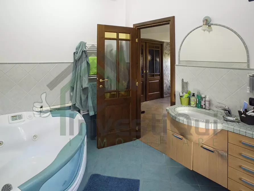 Immagine 41 di Villa in vendita  in Viale Paradiso a Rivarossa