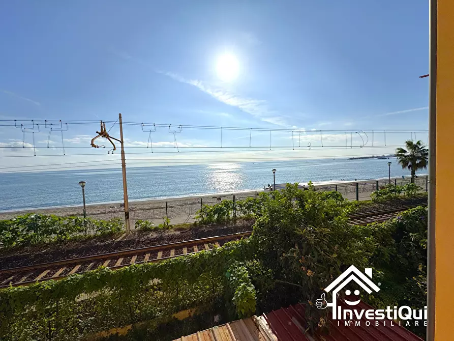 Immagine 6 di Bilocale in vendita  in Via XXV Aprile 189 a Pietra Ligure