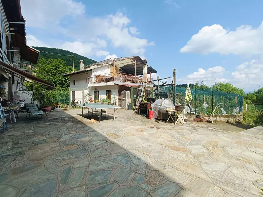 Immagine 7 di Casa bifamiliare in vendita  in STRADA VALLOSSERA 97 a Rocca Canavese