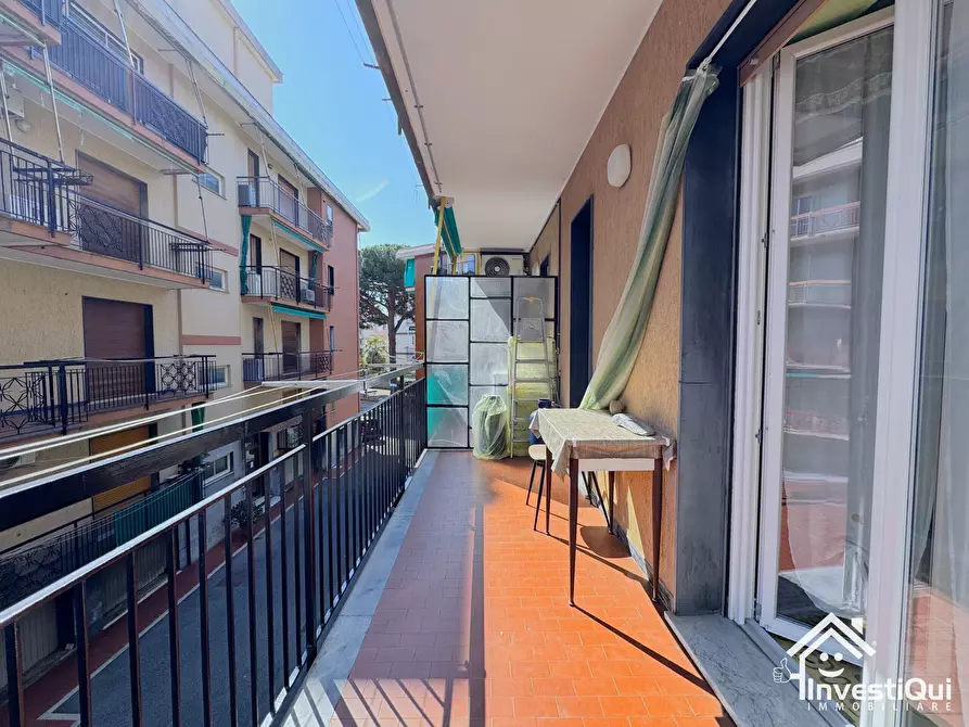 Immagine 15 di Bilocale in vendita  in Via Eugenio Montale 21 a Pietra Ligure