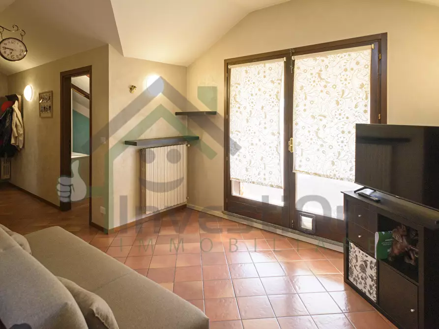 Immagine 7 di Mansarda in vendita  in Via Rivette 2626 a Ciriè