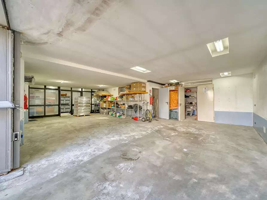 Immagine 38 di Villa in vendita  in Viale Paradiso a Rivarossa