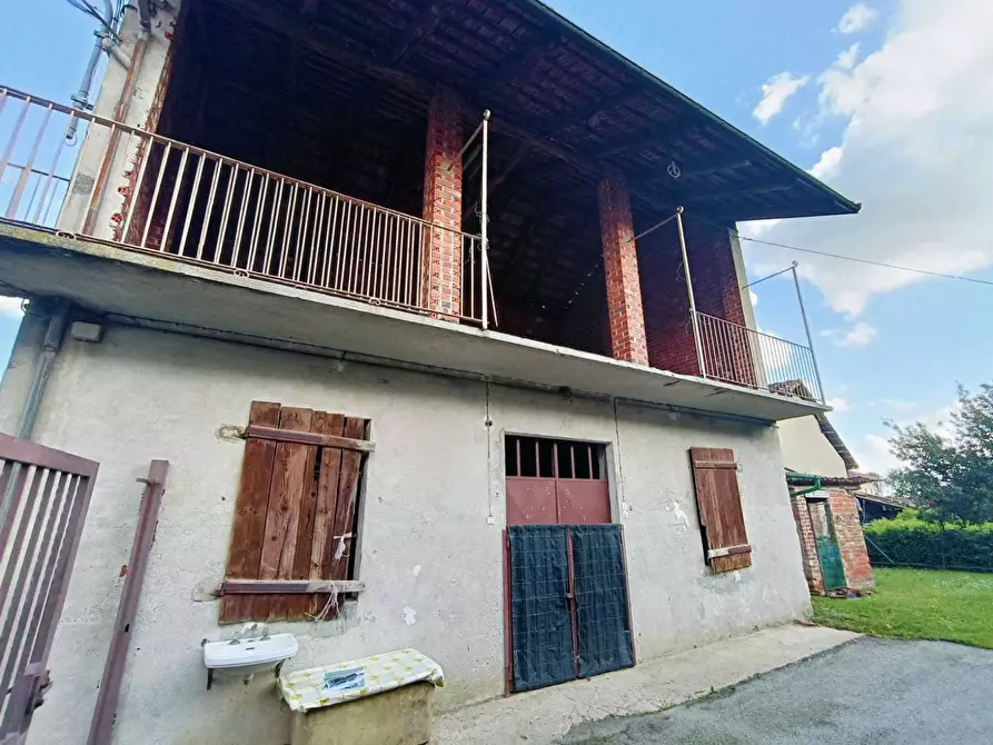 Immagine 3 di Magazzino in vendita  in Via Chiesa S.Domenico 1 a Front