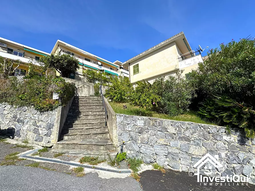 Immagine 40 di Bilocale in vendita  in Via Degli Orsolani 84 a Loano