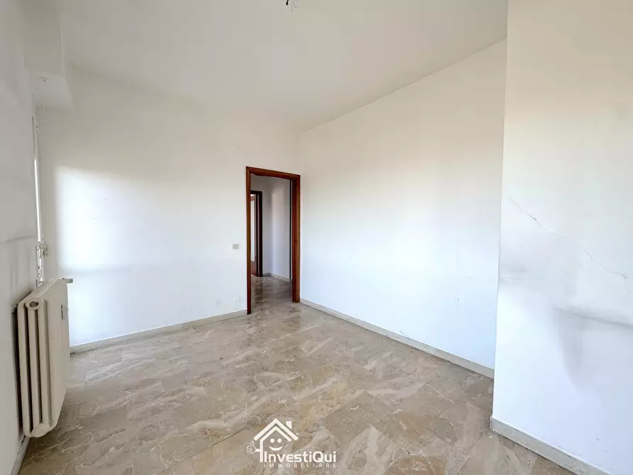 Immagine 6 di Bilocale in vendita  in Viale Riviera 22 a Pietra Ligure
