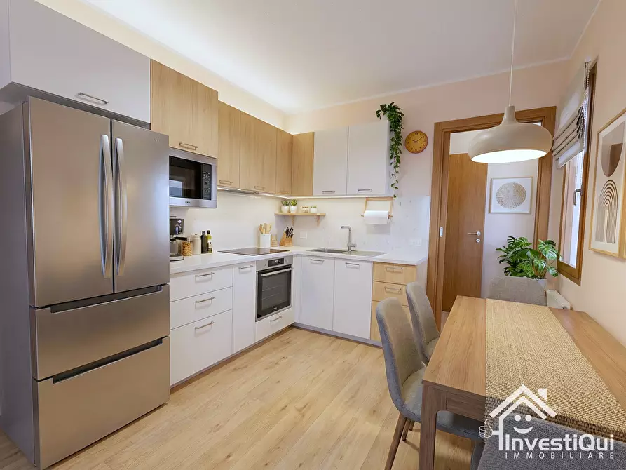 Immagine 9 di Trilocale in vendita  in Via Ranzi 176B a Pietra Ligure