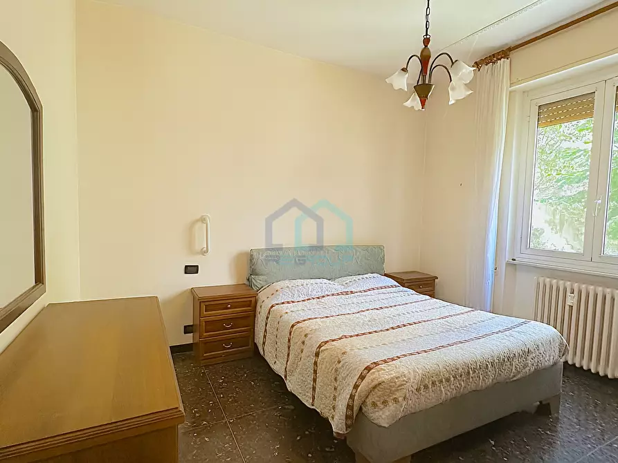 Immagine 1 di Pentalocale in vendita  in Via Filippo Corridoni 11 a Savona