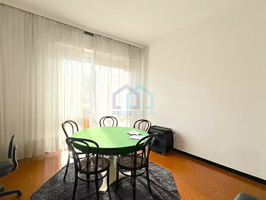 Immagine 5 di Pentalocale in vendita  in Via San Francesco D'Assisi 4a a Savona