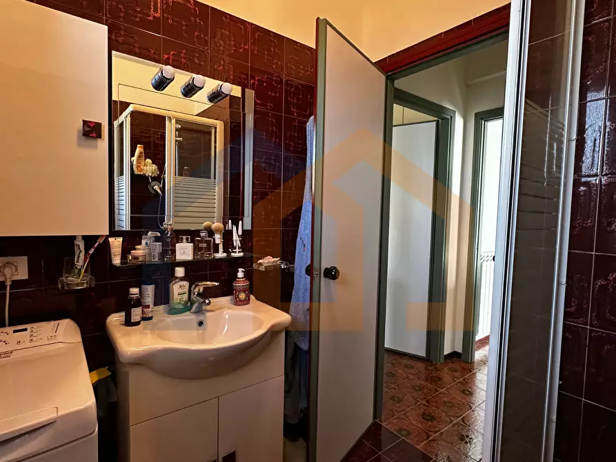 Immagine 30 di Quadrilocale in vendita  in Via de Negri 8 a Bergeggi