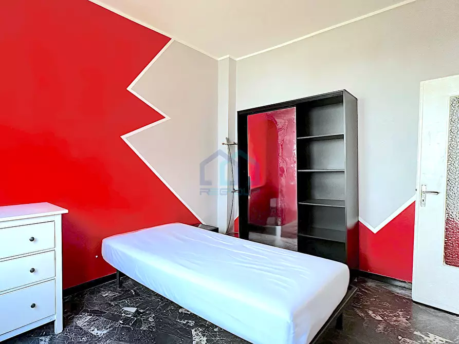 Immagine 11 di Bilocale in vendita  in Via alla Torre 36 a Spotorno