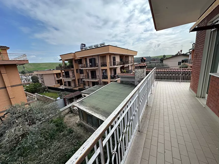 Immagine 22 di Pentalocale in vendita  in Via Marche 83 a Fonte Nuova