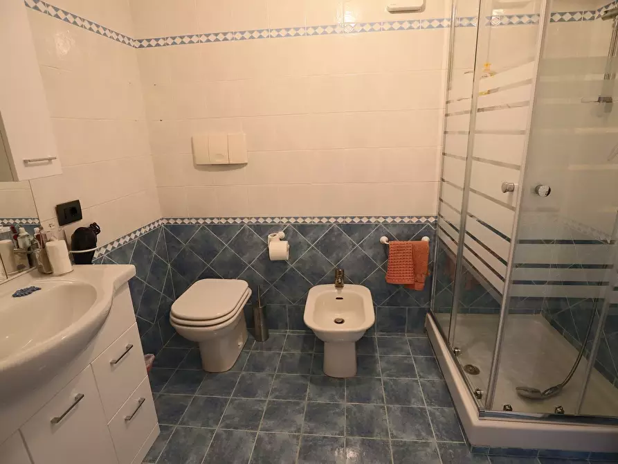 Immagine 26 di Villa in vendita  in Via di Marco Simone 80 a Guidonia Montecelio