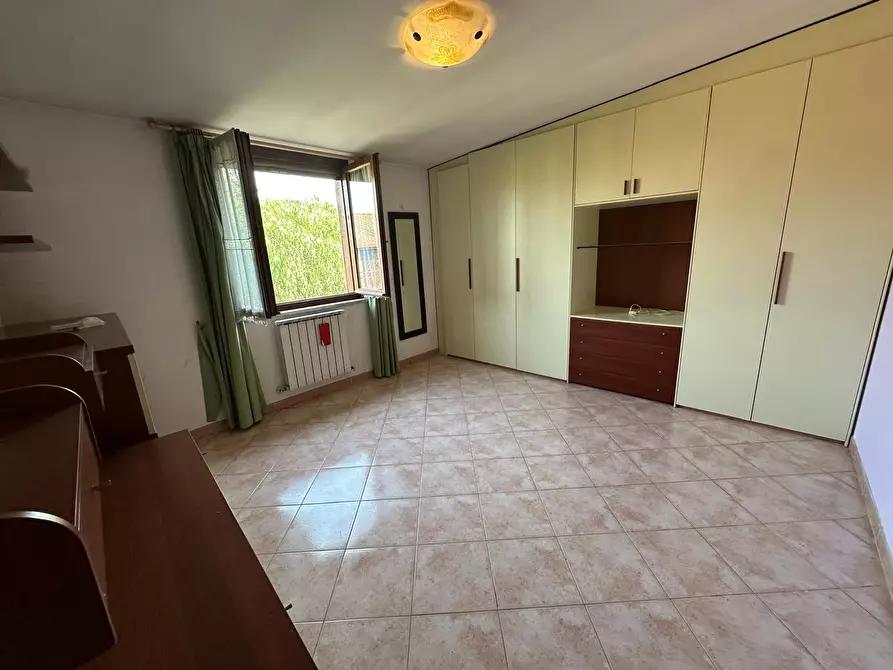 Immagine 24 di Casa trifamiliare in vendita  in Via Svetonio 73 a Guidonia Montecelio