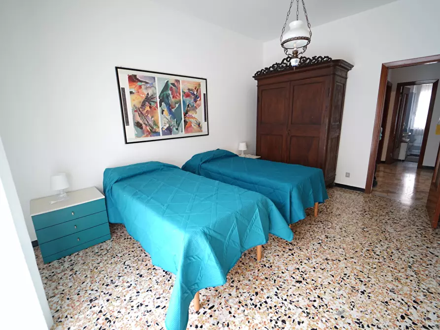 Immagine 7 di Quadrilocale in affitto  a Lavagna