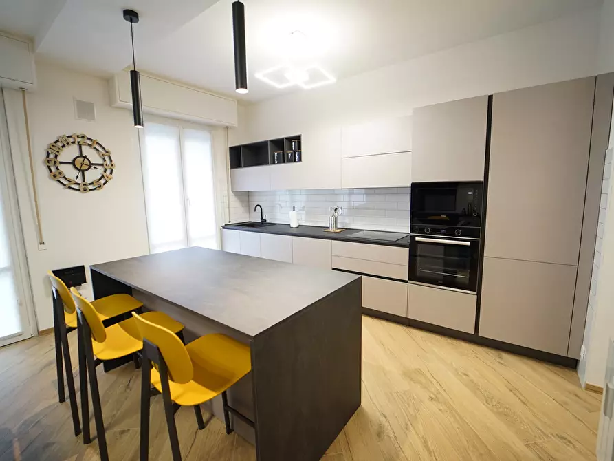 Immagine 7 di Trilocale in affitto  a Chiavari