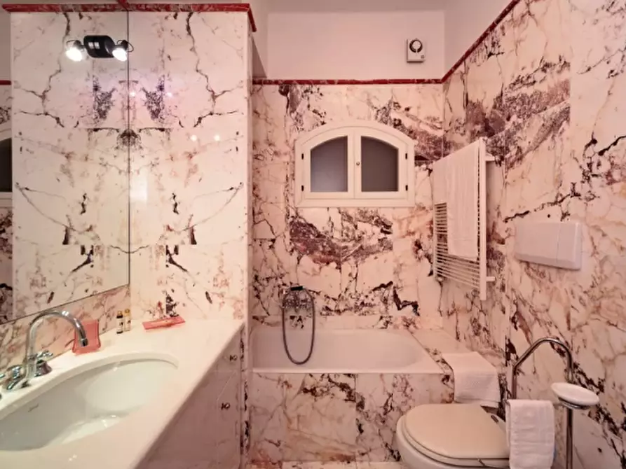 Immagine 22 di Quadrilocale in affitto  a Chiavari