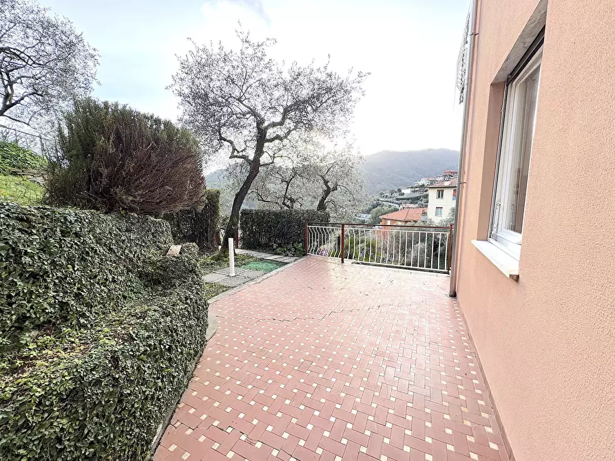 Immagine 19 di Trilocale in affitto  a Leivi