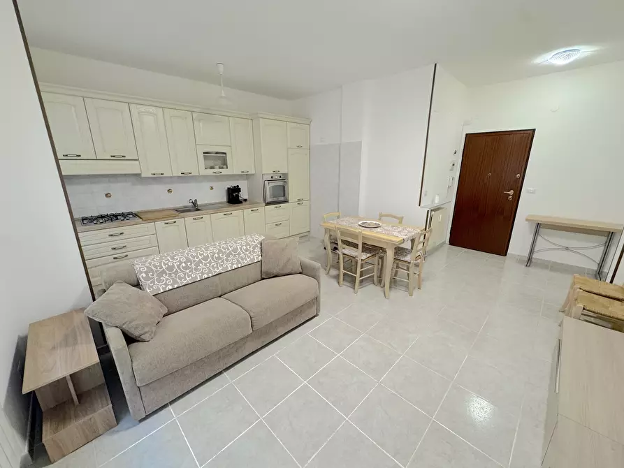 Immagine 1 di Trilocale in affitto  a Chiavari