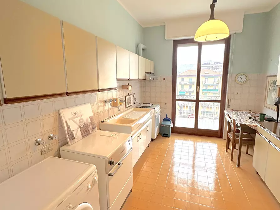 Immagine 3 di Trilocale in affitto  a Chiavari