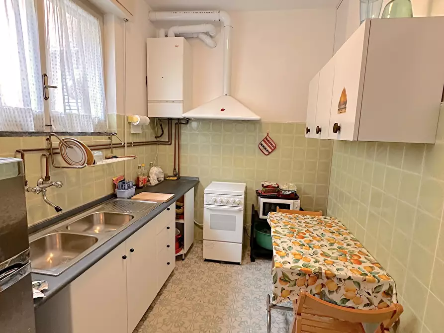 Immagine 11 di Trilocale in affitto  a Chiavari