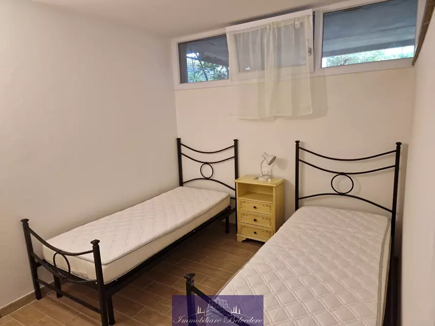 Immagine 8 di Quadrilocale in vendita  in Via Trieste a Camaiore