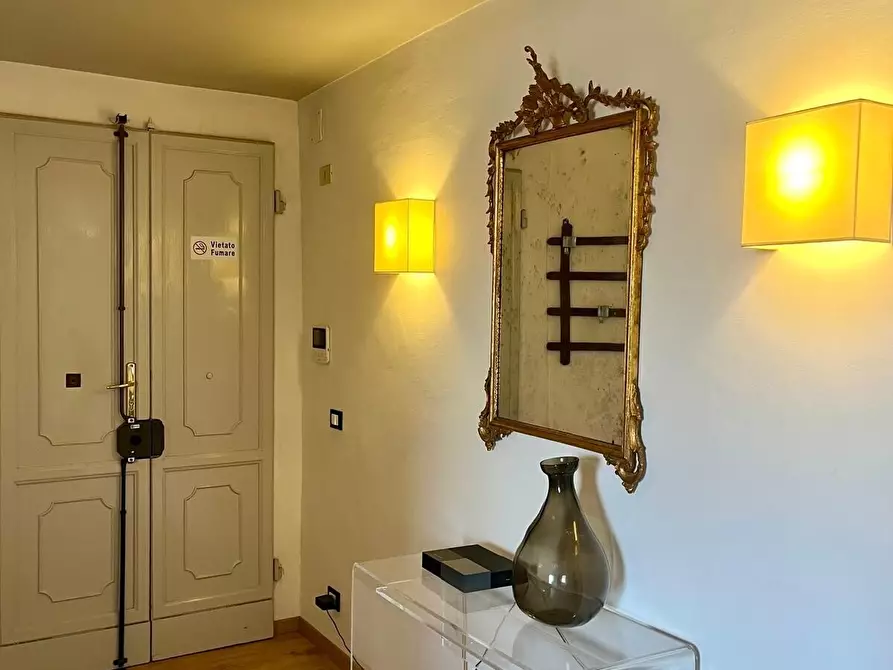 Immagine 20 di Quadrilocale in affitto  in Lungarno Vespucci a Firenze