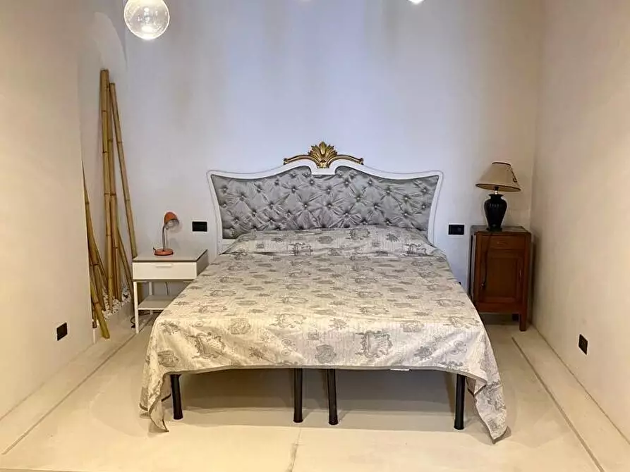 Immagine 9 di Trilocale in vendita  in Piazza D'Azeglio a Firenze