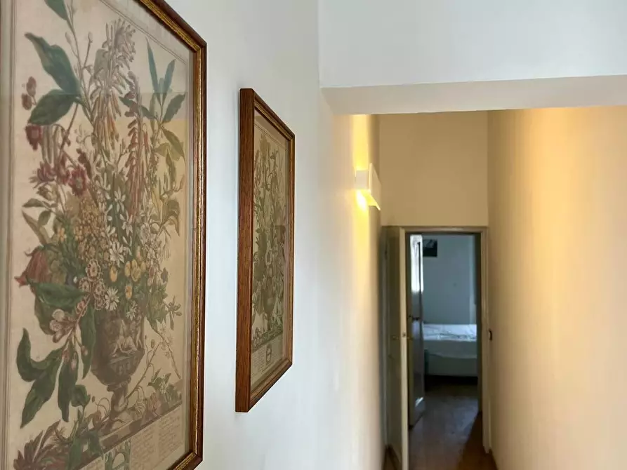 Immagine 9 di Quadrilocale in affitto  in Lungarno Vespucci a Firenze