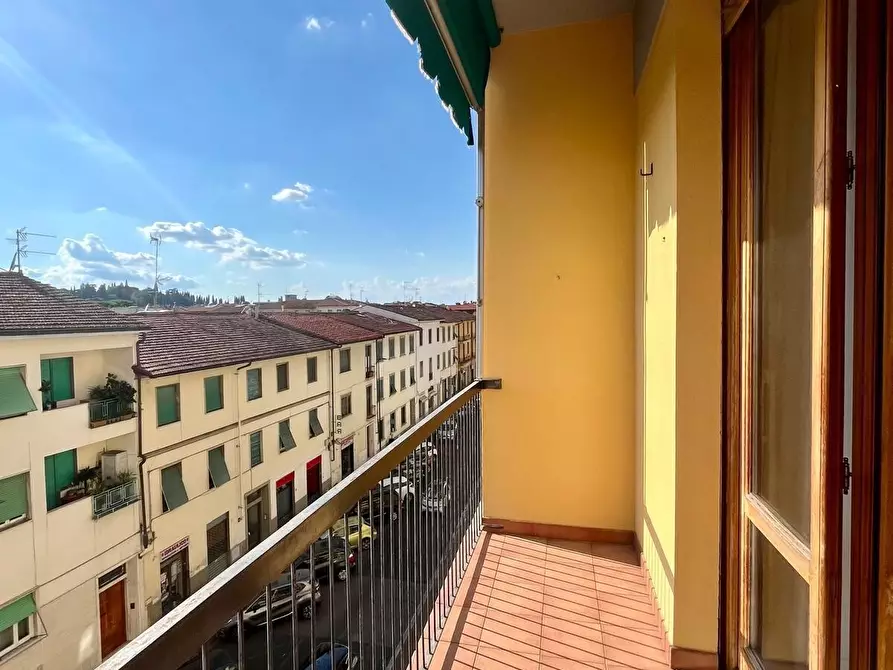 Immagine 10 di Quadrilocale in vendita  in Via del Bandino a Firenze