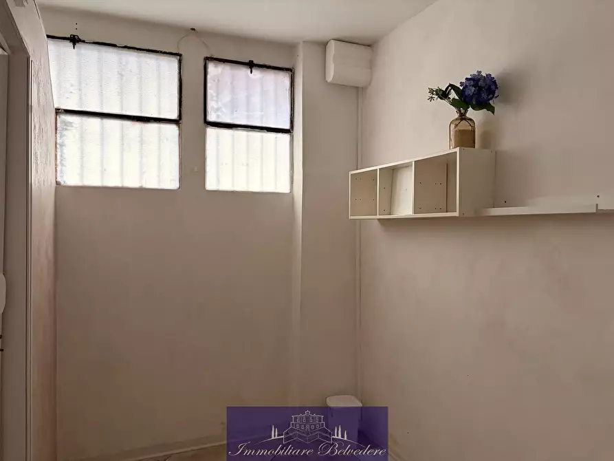 Immagine 10 di Locale commerciale in affitto  in Piazza Palmiro Togliatti a Scandicci