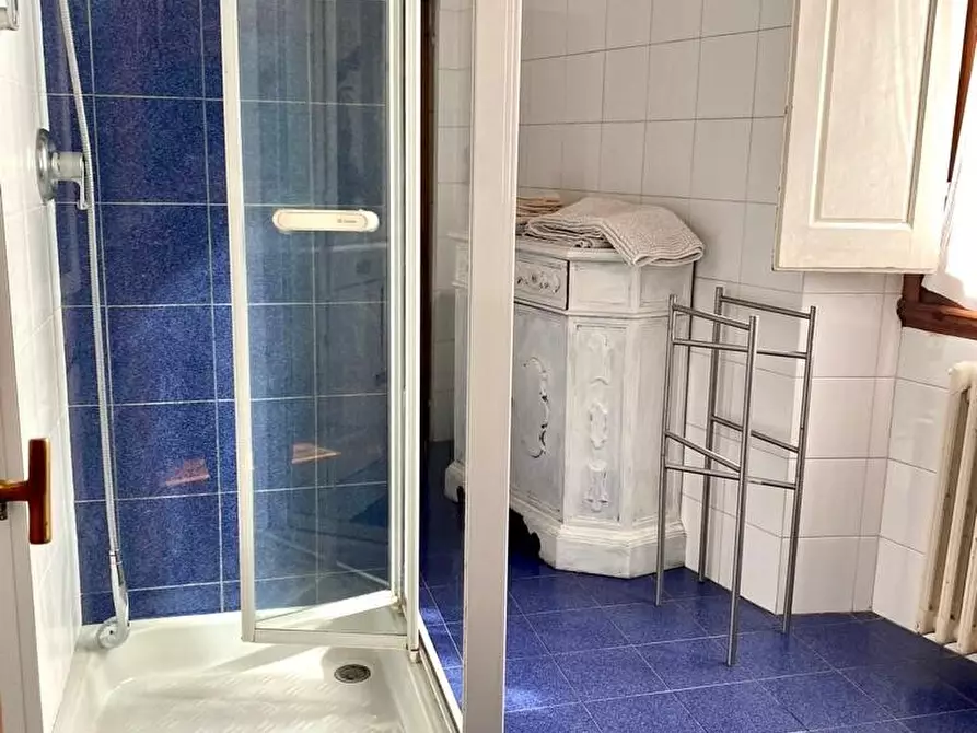 Immagine 14 di Trilocale in vendita  in Piazza D'Azeglio a Firenze