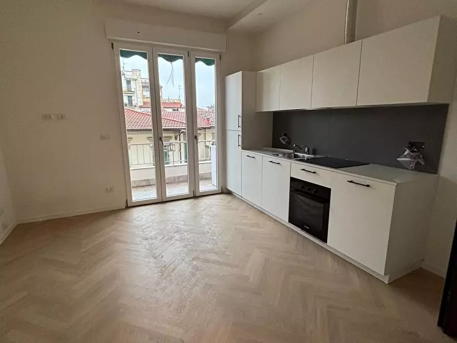 Immagine 7 di Bilocale in affitto  in Via Giambologna a Firenze