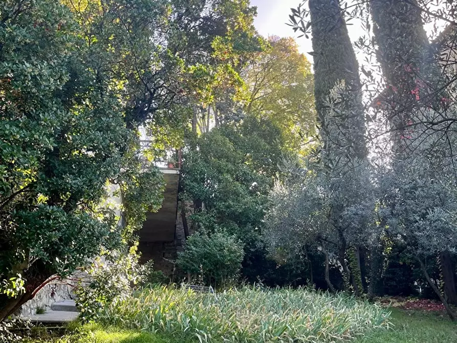 Immagine 10 di Quadrilocale in vendita  in Via Desiderio da Settignano a Firenze