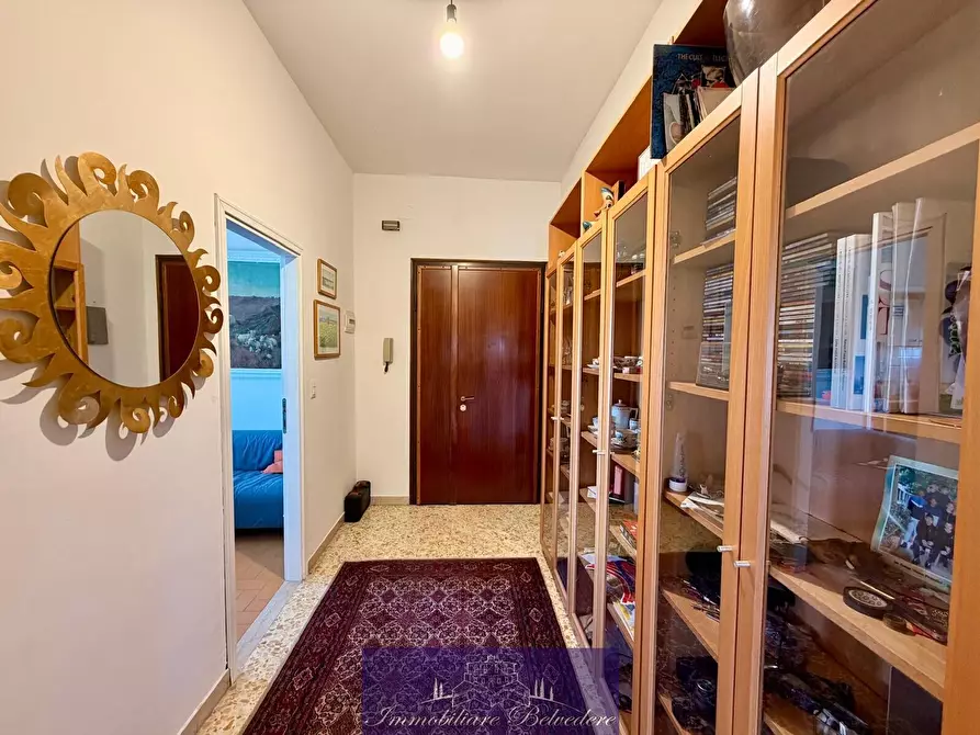 Immagine 8 di Trilocale in vendita  in Via Cimarosa a Scandicci