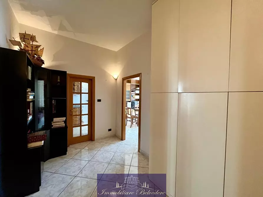 Immagine 21 di Quadrilocale in vendita  in Via del Bandino a Firenze