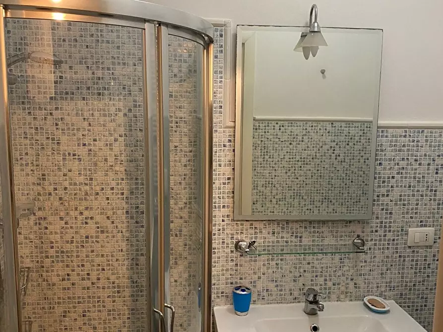 Immagine 11 di Bilocale in affitto  in Via Empoli a Firenze