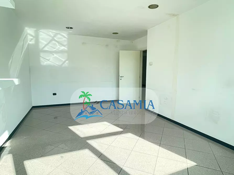 Immagine 9 di Ufficio in affitto  a San Benedetto Del Tronto