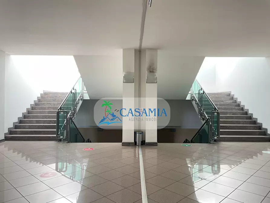 Immagine 13 di Ufficio in affitto  a San Benedetto Del Tronto