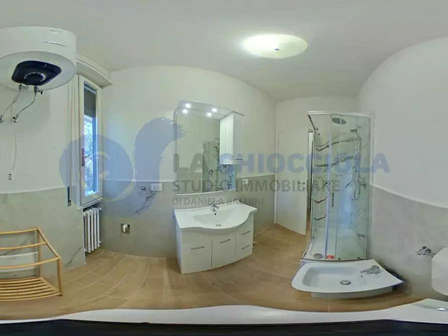 Immagine 16 di Bilocale in affitto  in Via Emilia Levante a Bologna