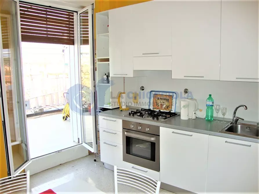 Immagine 21 di Attico in affitto  in Via del Pratello a Bologna