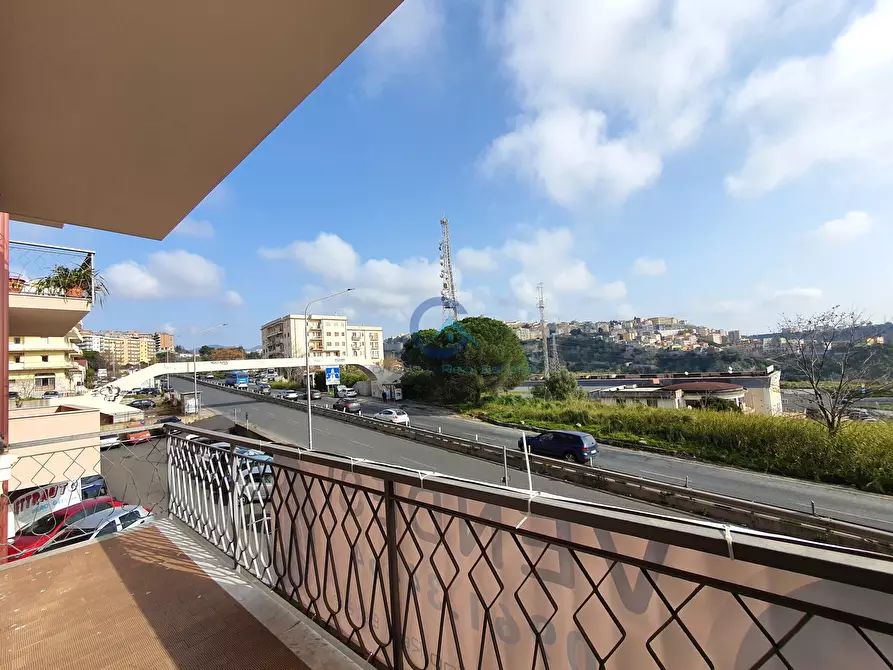 Immagine 14 di Pentalocale in vendita  in Viale Vincenzo de Filippis 298 a Catanzaro