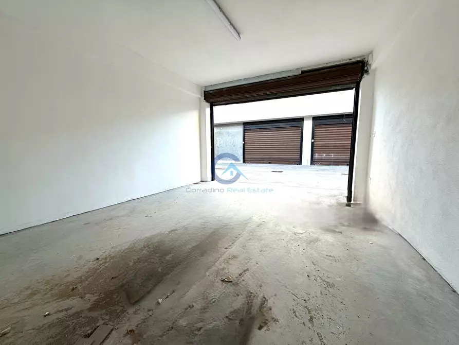 Immagine 3 di Garage in affitto  in Viale Crotone 151 a Catanzaro