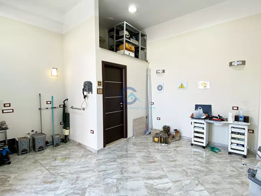 Immagine 4 di Magazzino in affitto  a Catanzaro