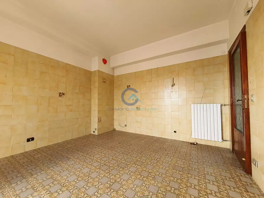 Immagine 17 di Pentalocale in vendita  in Viale Vincenzo de Filippis 298 a Catanzaro