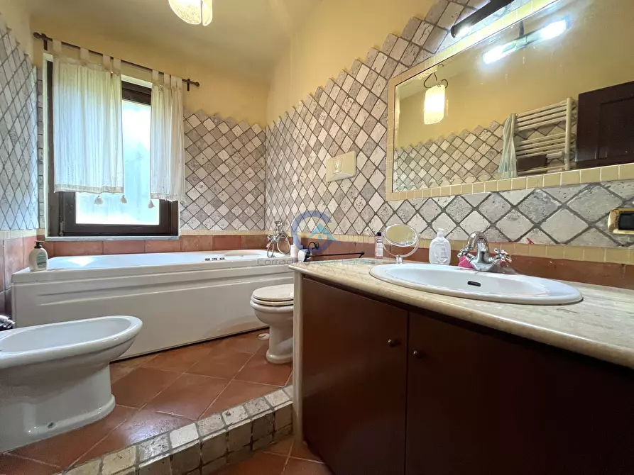 Immagine 24 di Casa bifamiliare in vendita  in Viale dei Tulipani 32 a Catanzaro